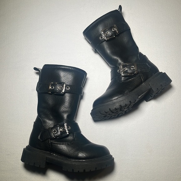 DKNY Toddler Size 6 Zip Up Boot - Picture 3 of 5